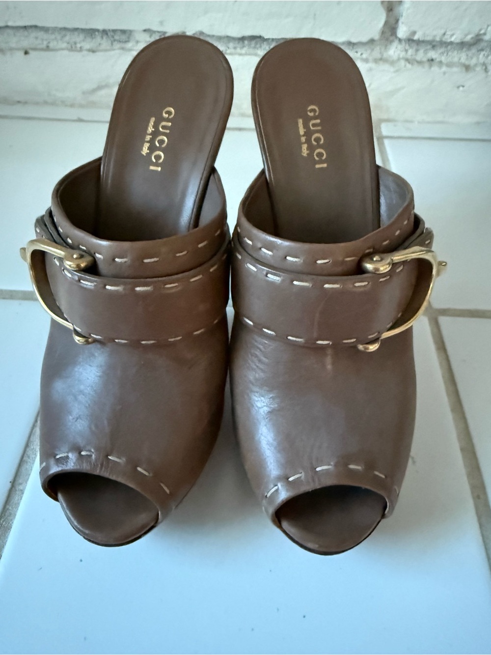 Gucci Brown Leather Open-Toe Mule with Gold Horsebit